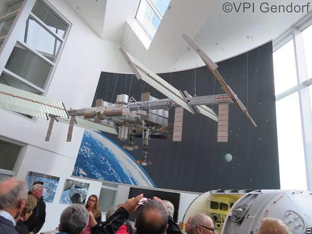 dlr-11-22-06-.jpg