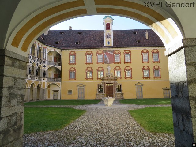 img_3884.jpg